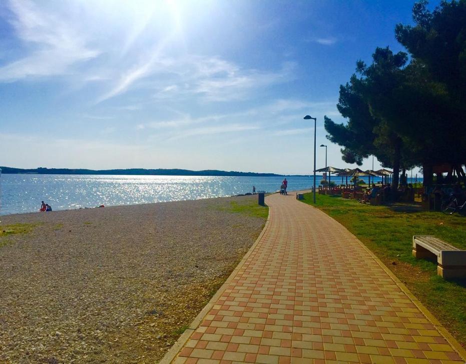 Deluxe Apartment Bluebay Oasis Фажана Екстер'єр фото