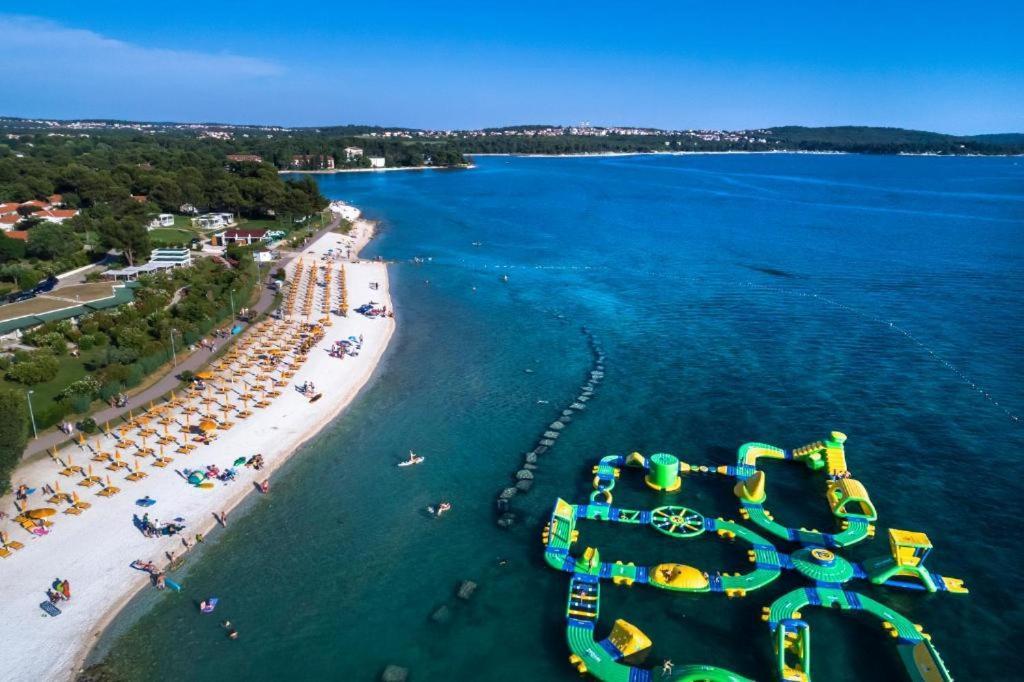 Deluxe Apartment Bluebay Oasis Фажана Екстер'єр фото